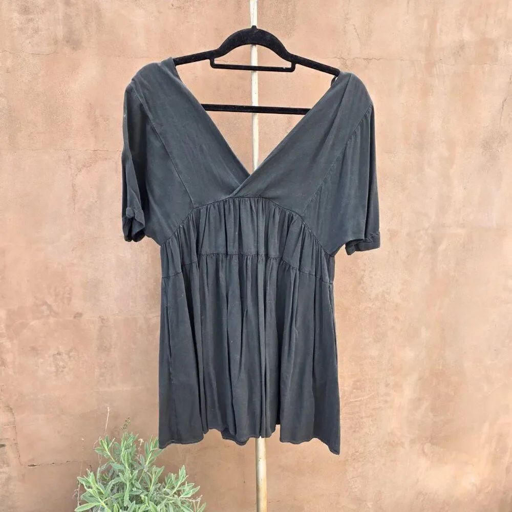 Talulah black mini dressโshort sleeve